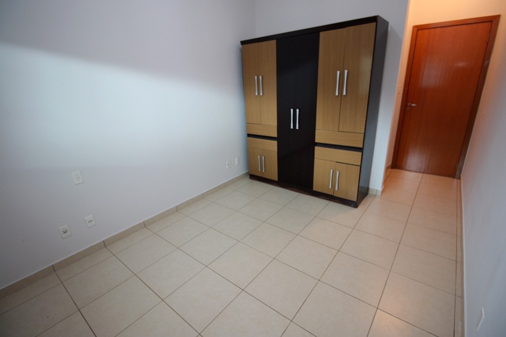 Casa para Aluguel 95 m² com 3 quartos