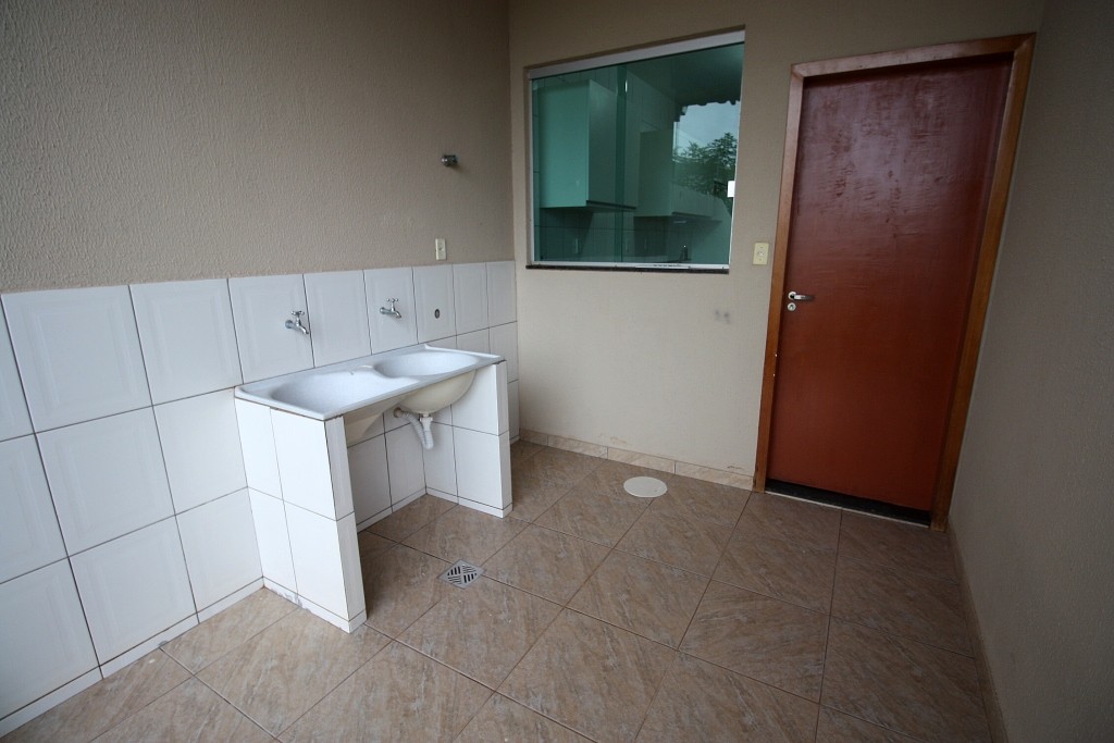 Casa para Aluguel 95 m² com 3 quartos