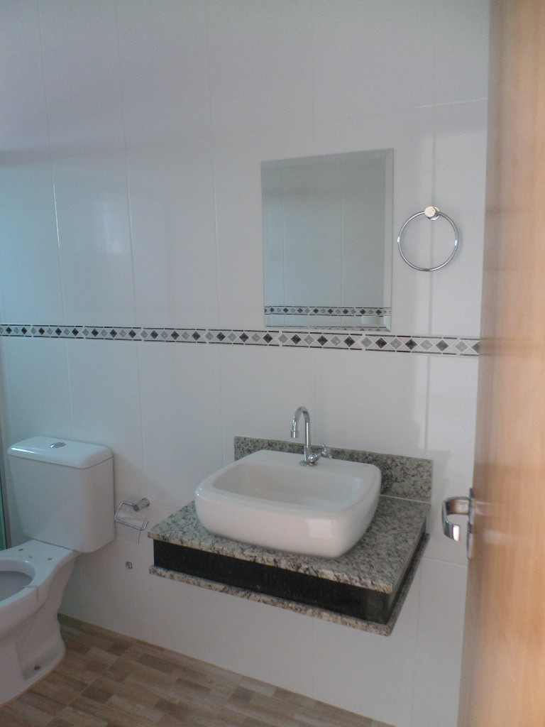 Casa para Aluguel 120 m² com 3 quartos