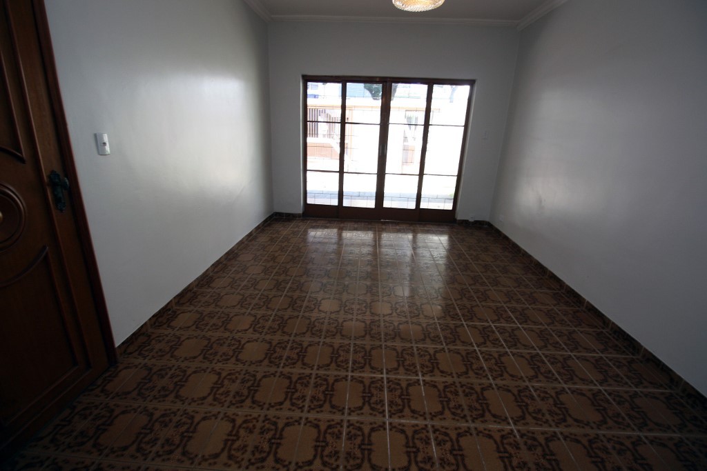 Casa para Aluguel 180 m² com 3 quartos