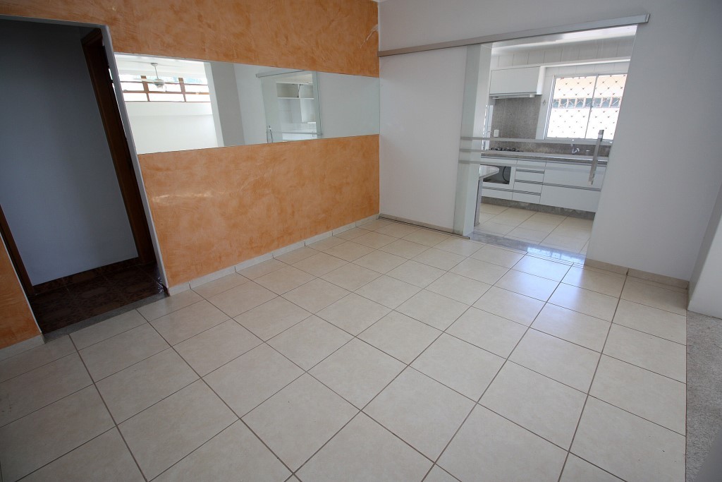 Casa para Aluguel 180 m² com 3 quartos