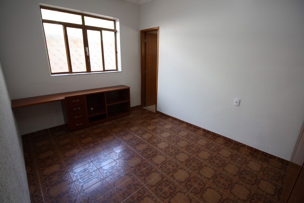 Casa para Aluguel 180 m² com 3 quartos
