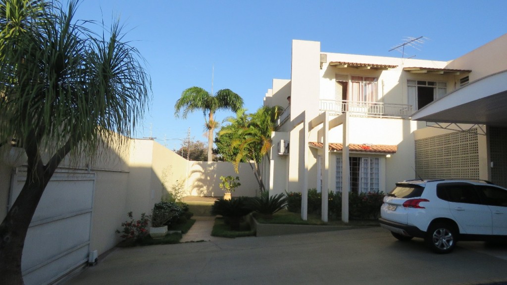 Casa para Venda 406 m² com 5 quartos