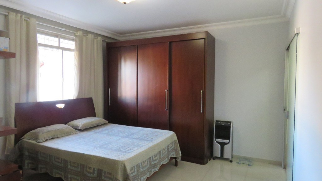 Casa para Venda 406 m² com 5 quartos