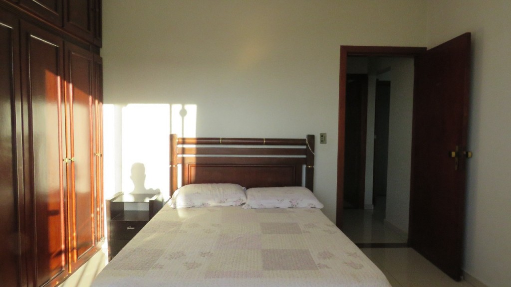 Casa para Venda 406 m² com 5 quartos