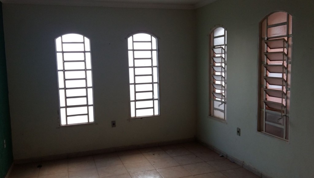 Casa para Venda 264 m² com 6 quartos