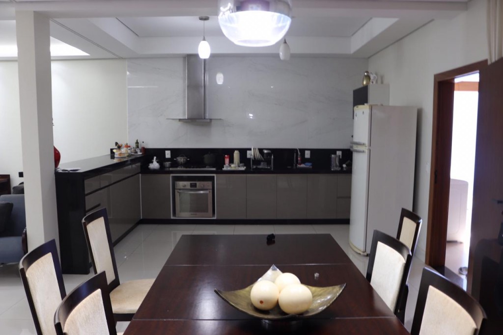 Casa para Venda 200 m² com 2 quartos