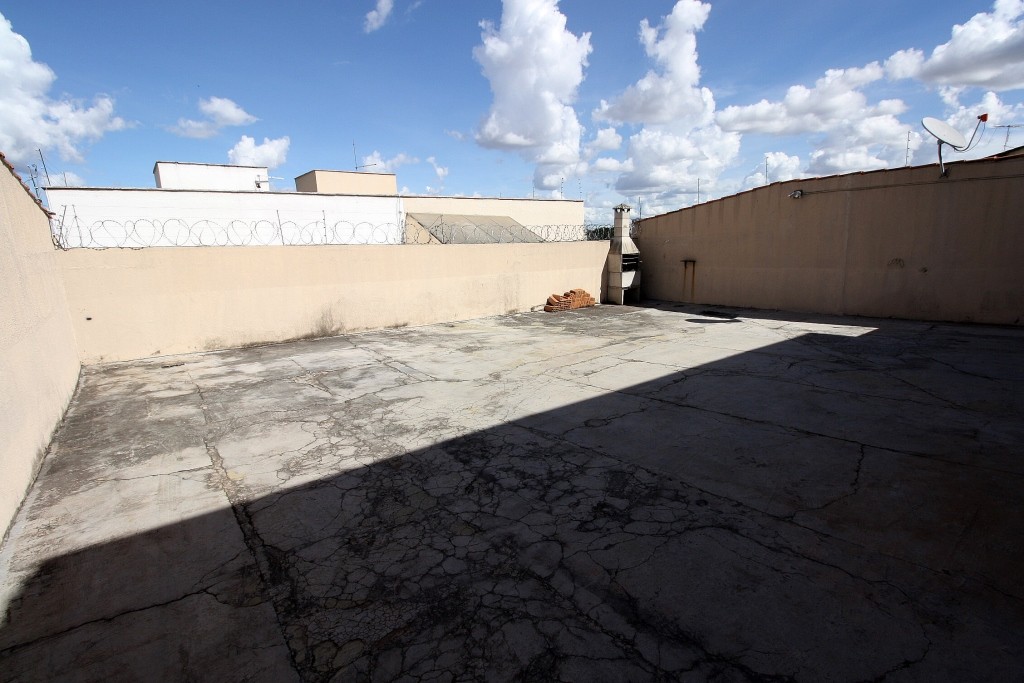 Casa para Aluguel 160 m² com 3 quartos