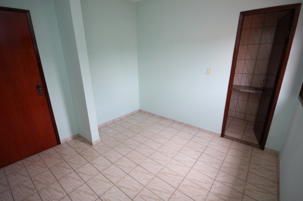 Casa para Aluguel 250 m² com 4 quartos