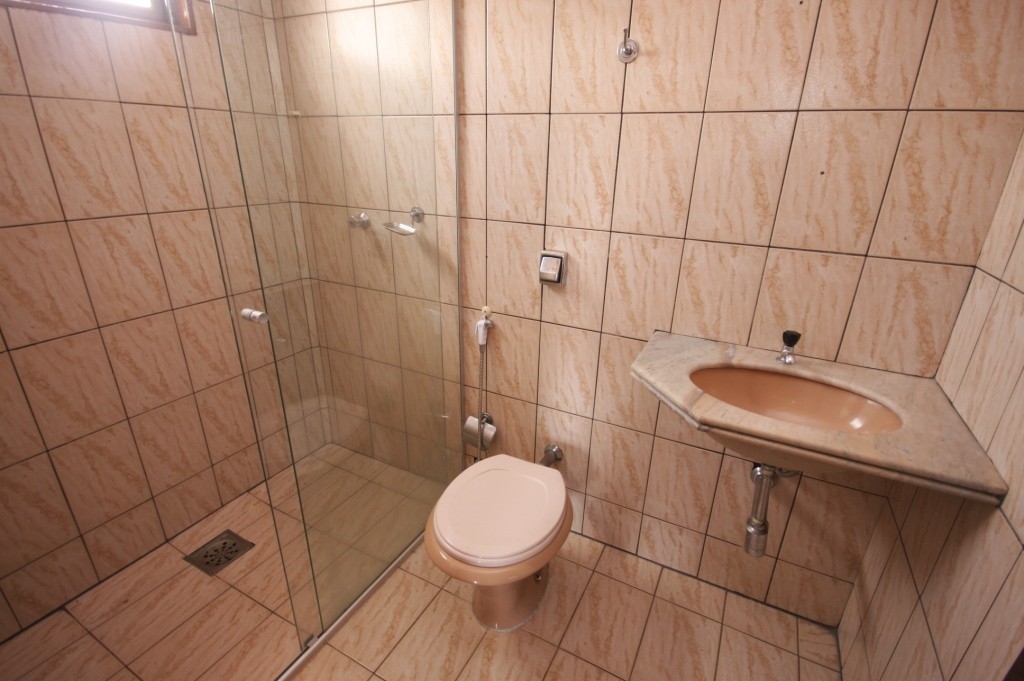 Casa para Aluguel 250 m² com 4 quartos
