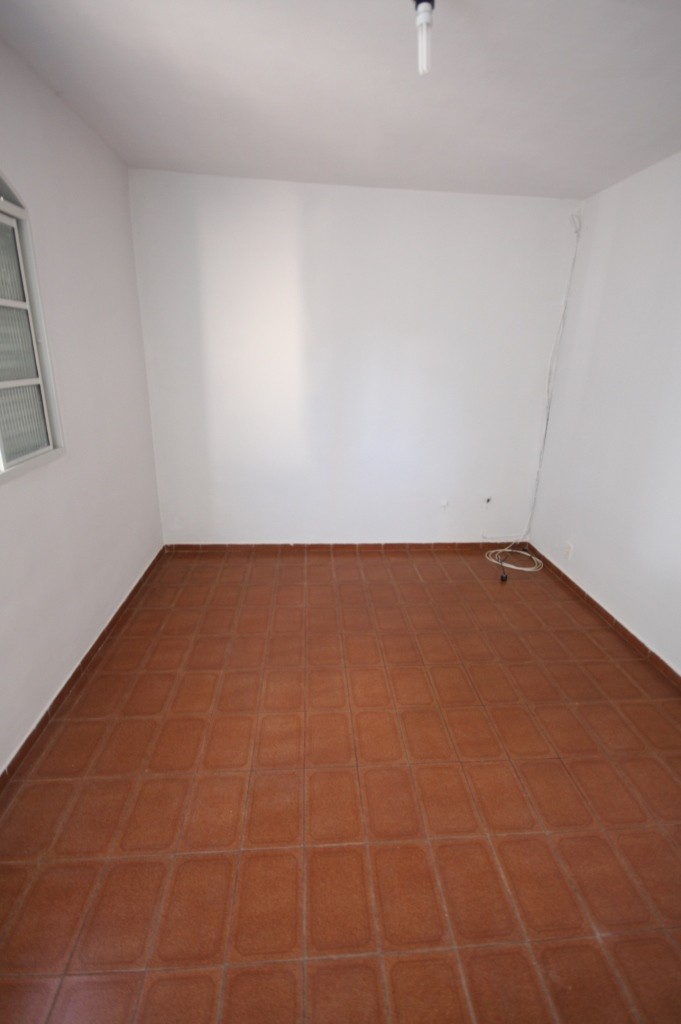 Casa para Aluguel 93 m² com 4 quartos
