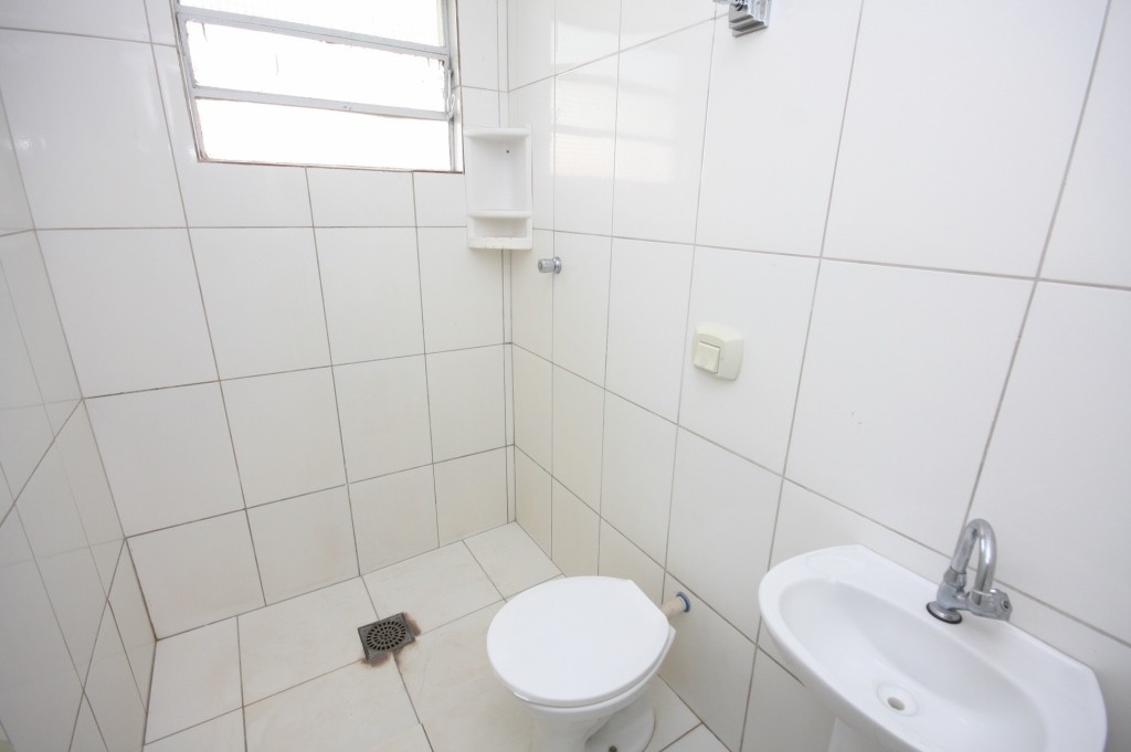 Casa para Aluguel 93 m² com 4 quartos