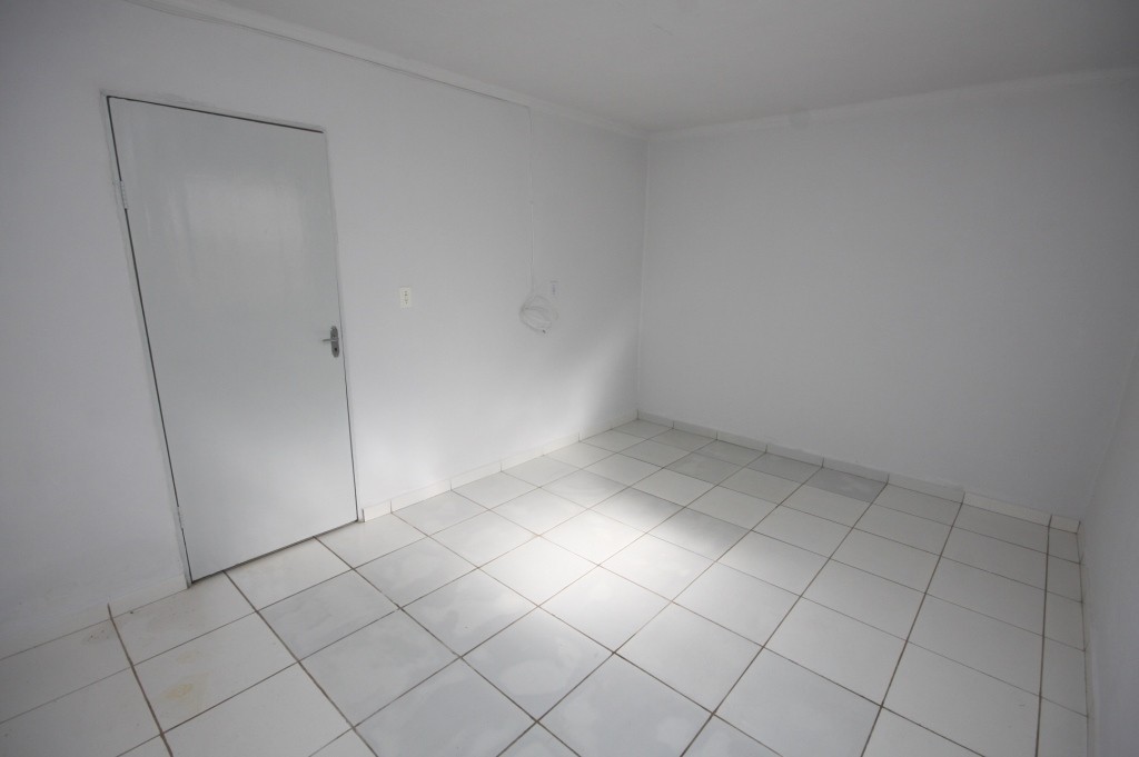 Casa para Aluguel 93 m² com 4 quartos