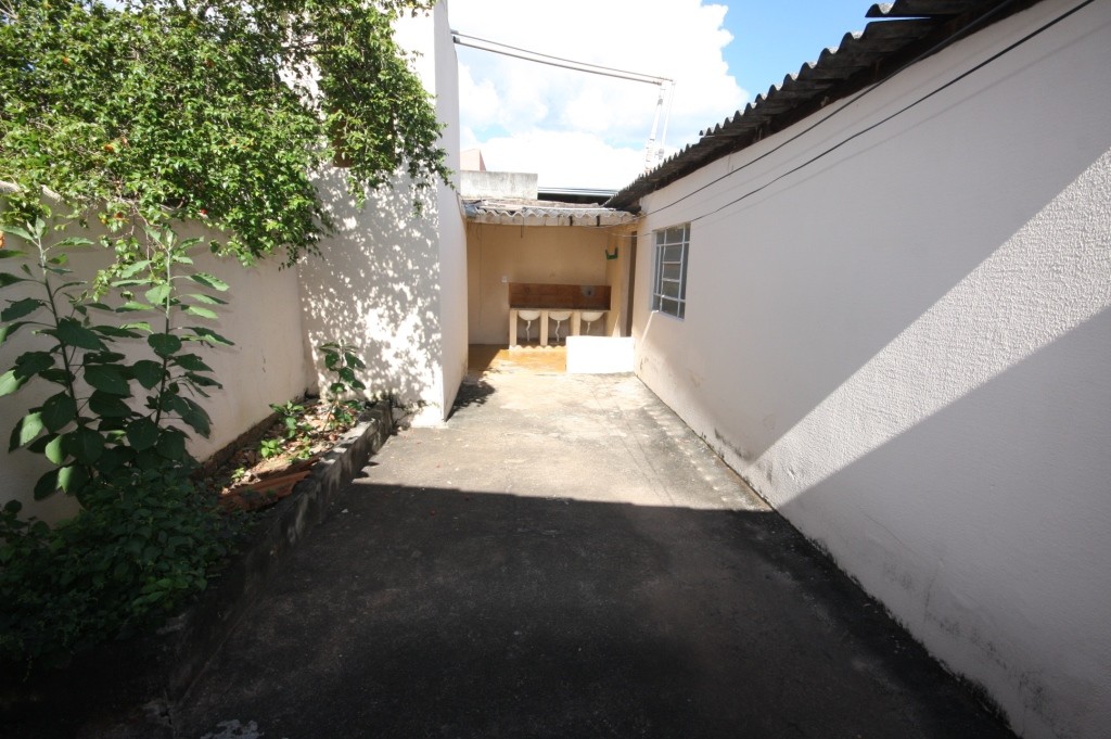 Casa para Aluguel 93 m² com 4 quartos