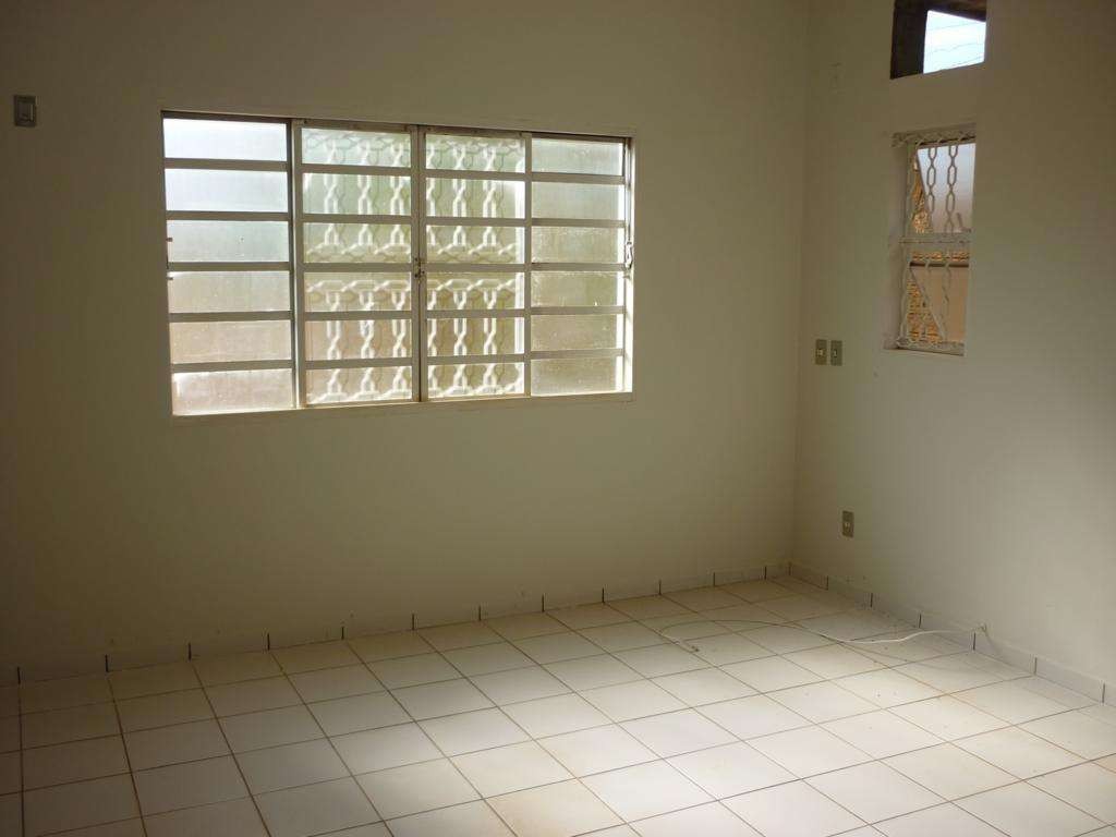 Casa para Aluguel 90 m² com 3 quartos