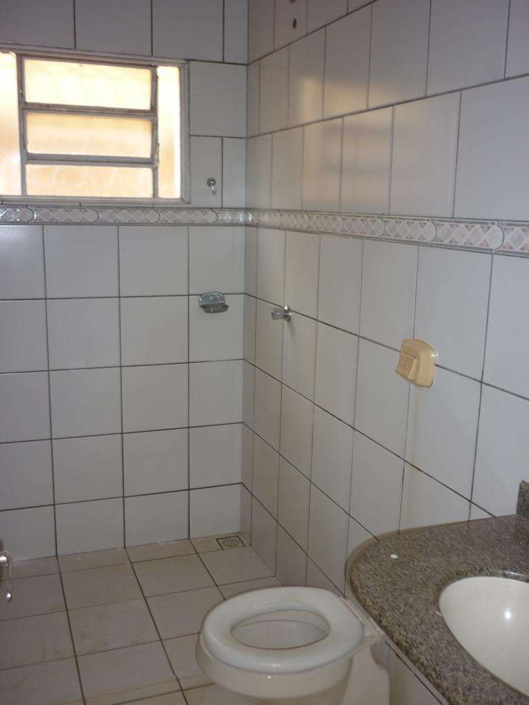 Casa para Aluguel 90 m² com 3 quartos