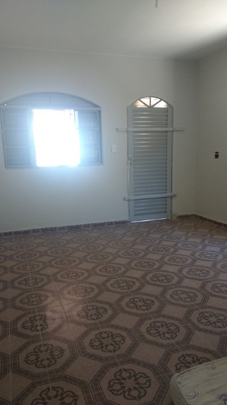 Casa para Aluguel 190 m² com 4 quartos