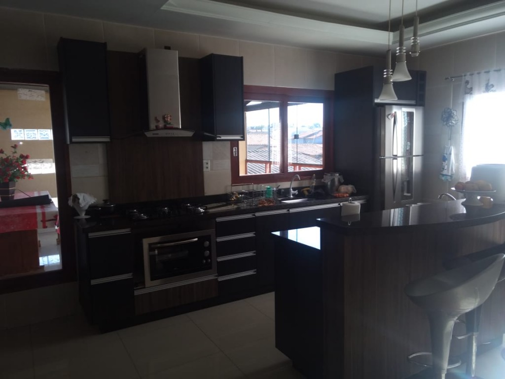 Casa para Venda e aluguel 255 m²