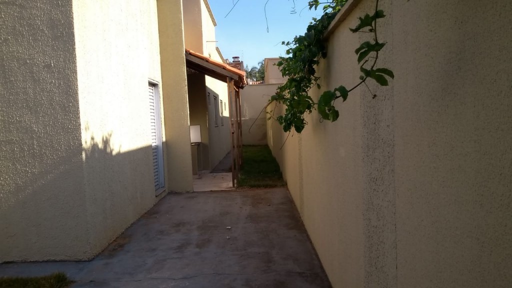 Casa para Venda e aluguel 387 m² com 3 quartos