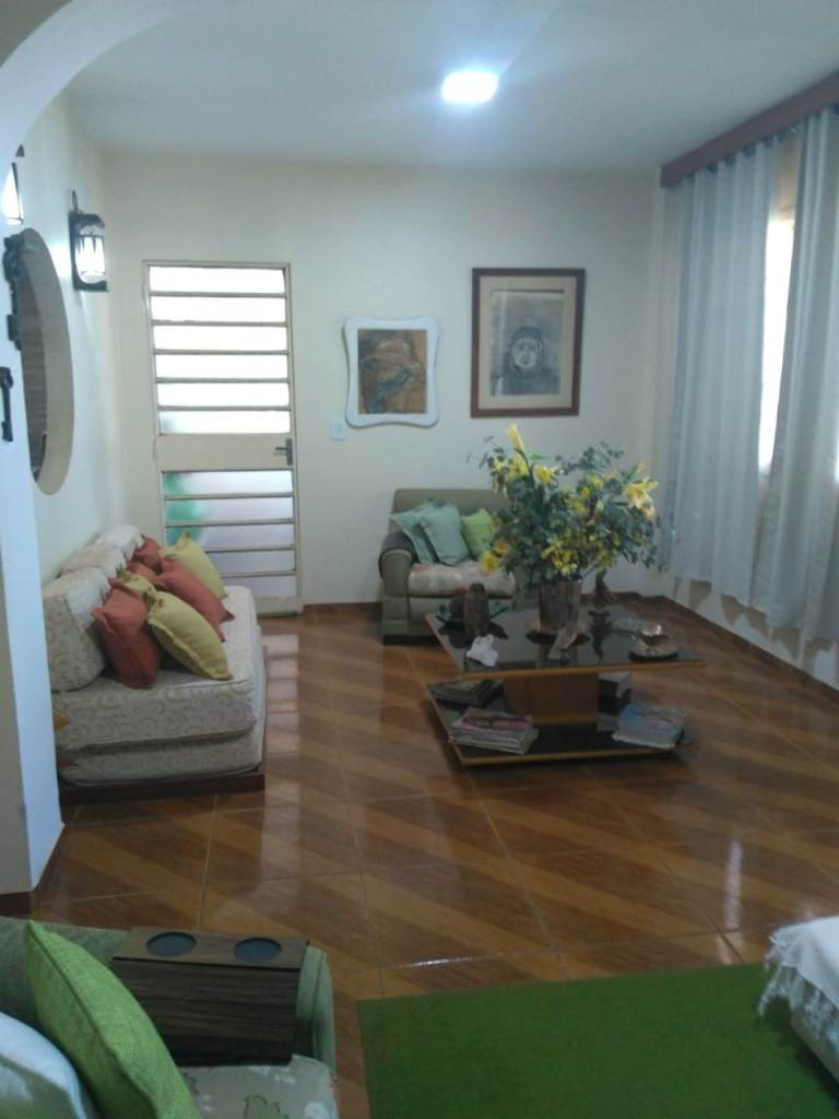 Casa para Venda e aluguel 144 m² com 2 quartos