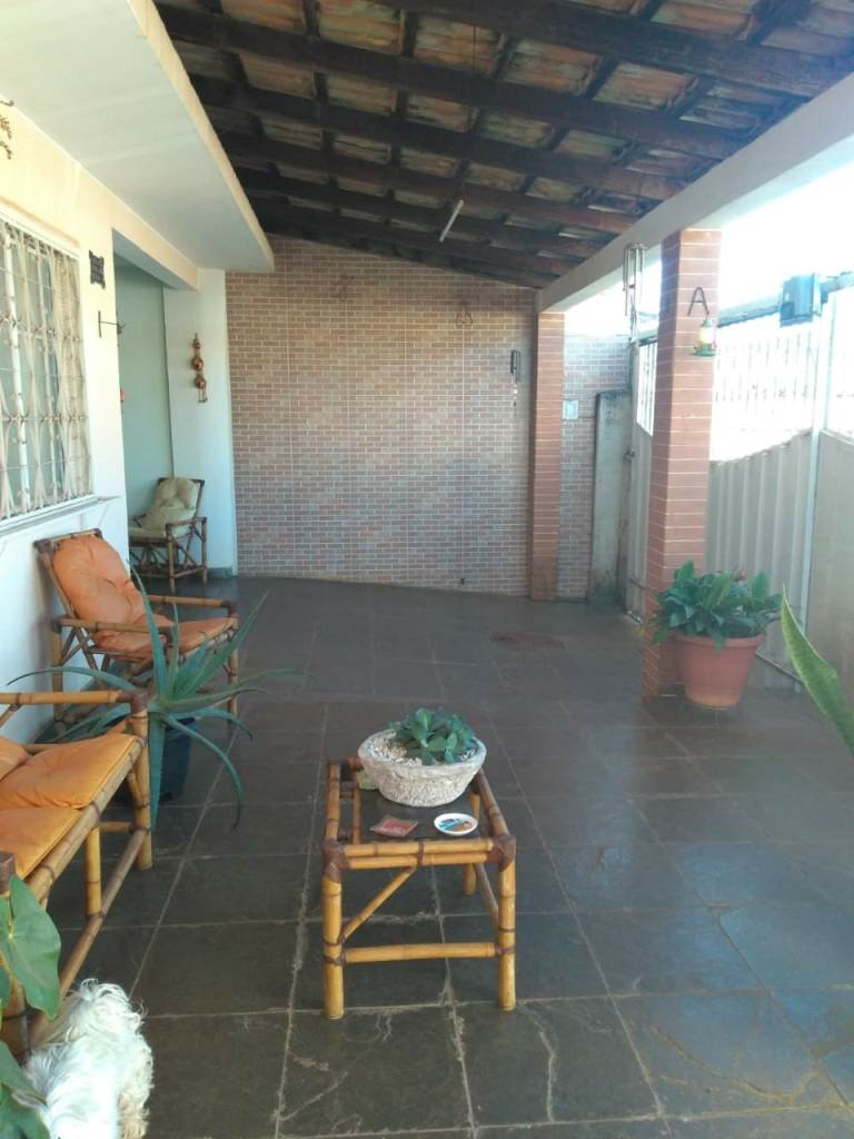Casa para Venda e aluguel 144 m² com 2 quartos