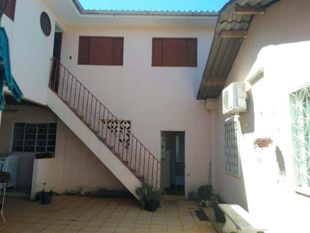 Casa para Venda e aluguel 144 m² com 2 quartos
