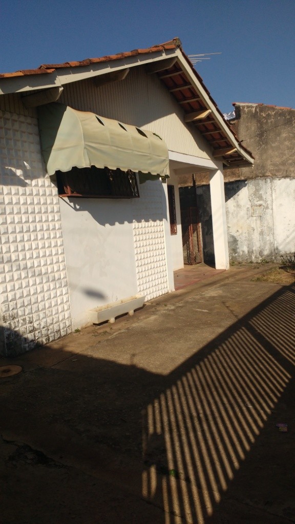 Casa para Venda e aluguel 98 m² com 3 quartos